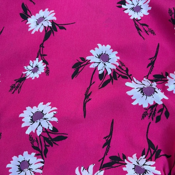 Lane Bryant Hot Pink Floral Flutter Bell Sleeve Blouse 14/16 - Picture 10 of 13